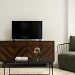 Desirable 1Br In Quartier Des Spectacles By Sonder