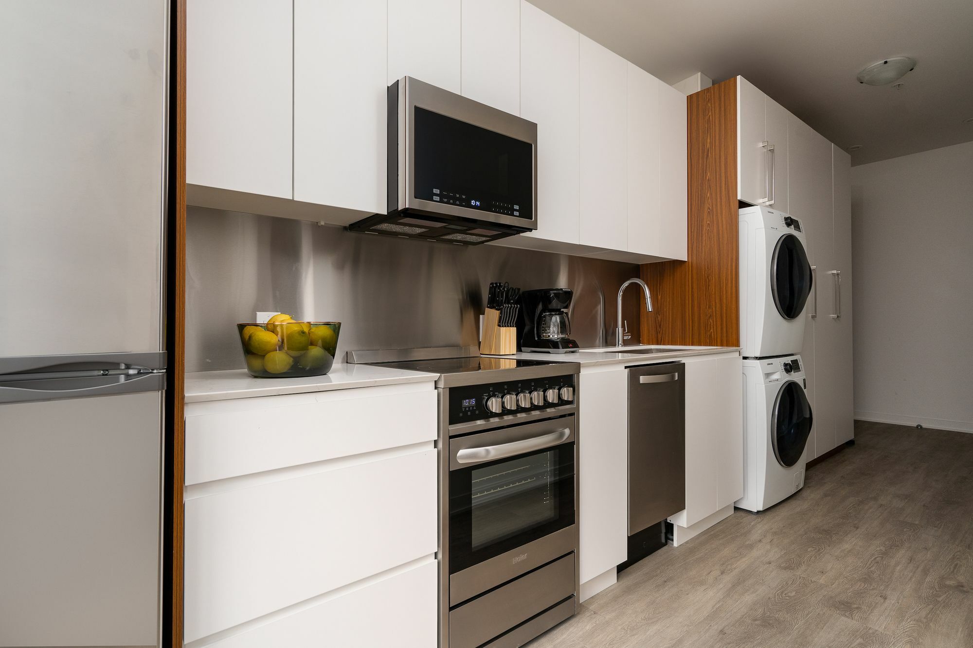Desirable 1br In Quartier Des Spectacles By Sonder Montreal