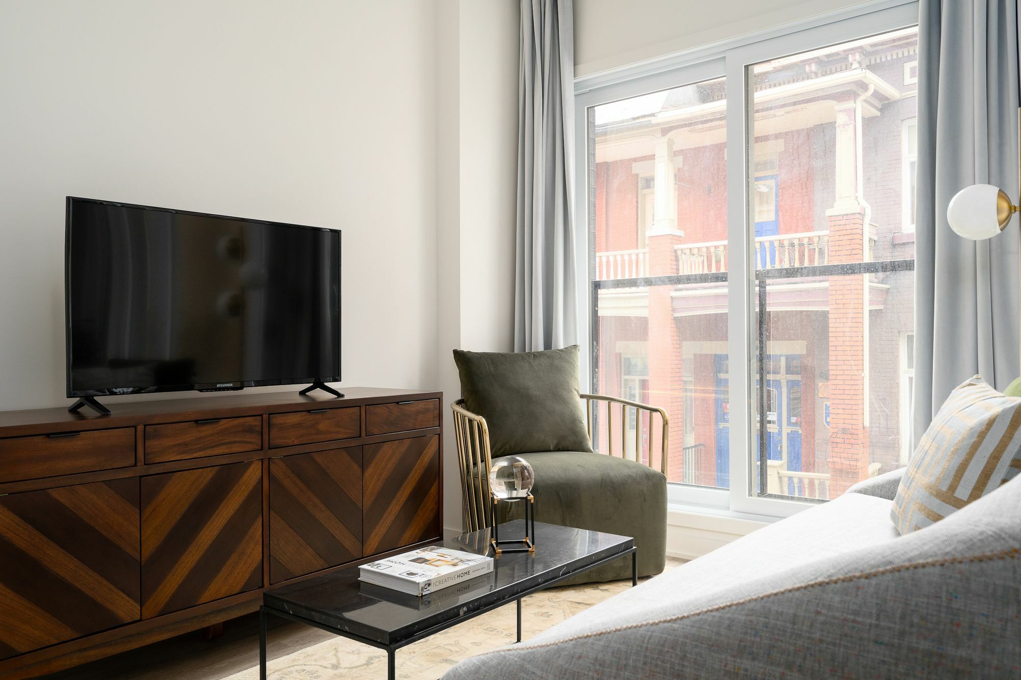 Desirable 1br In Quartier Des Spectacles By Sonder Appartement Montréal